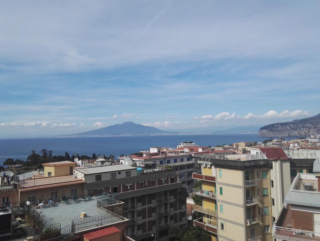 Hotel Villa Maria Sorrento Exterior foto